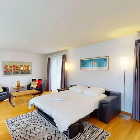 1 Bedroom Flat Center Near - D7 Appartement