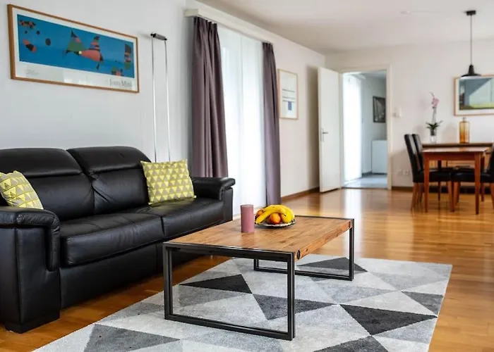 1 Bedroom Flat Center Near - D7 شقة *