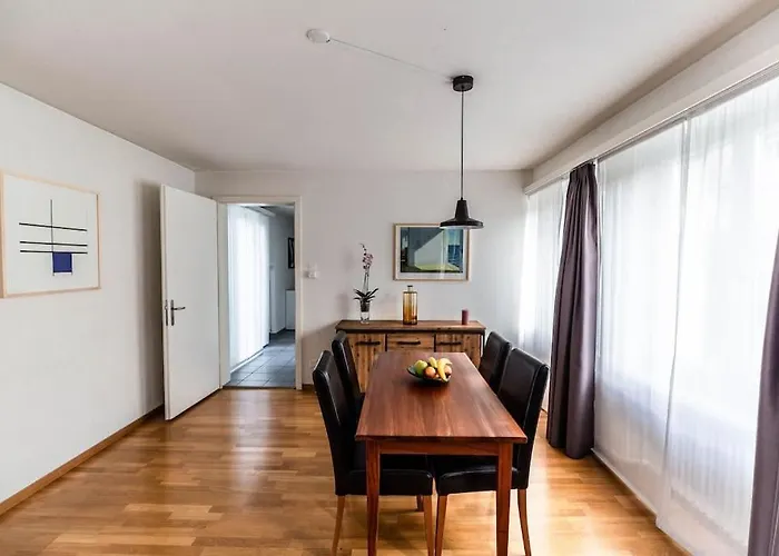 1 Bedroom Flat Center Near - D7 زيورخ